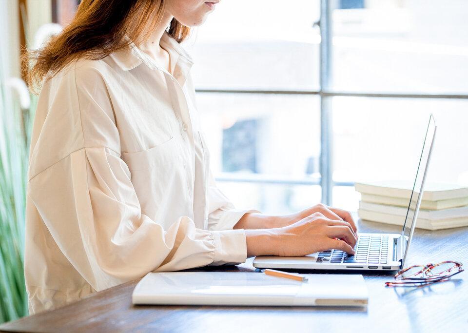 woman on laptop